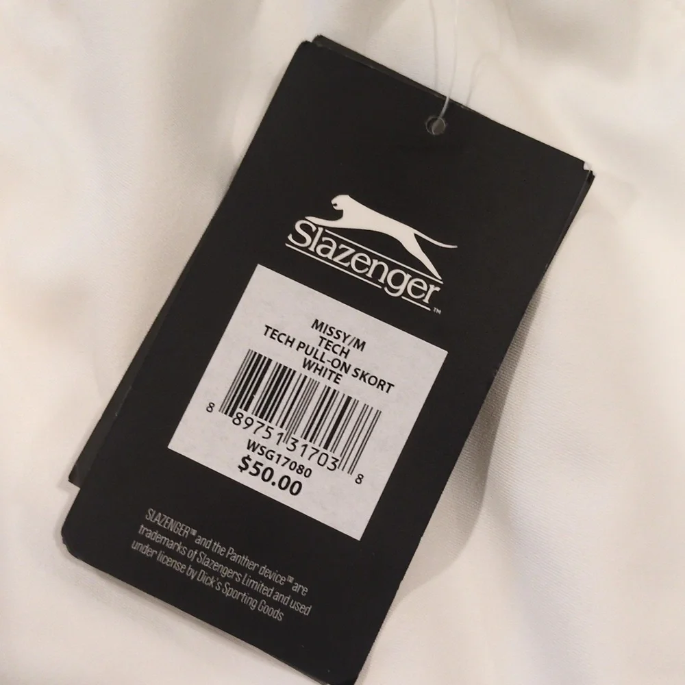 β€οΈποΈββοΈNWT Slazenger Women's White Golf Skort size Medium β€οΈποΈββοΈ WOW!!β€οΈποΈβ - Picture 4 of 10